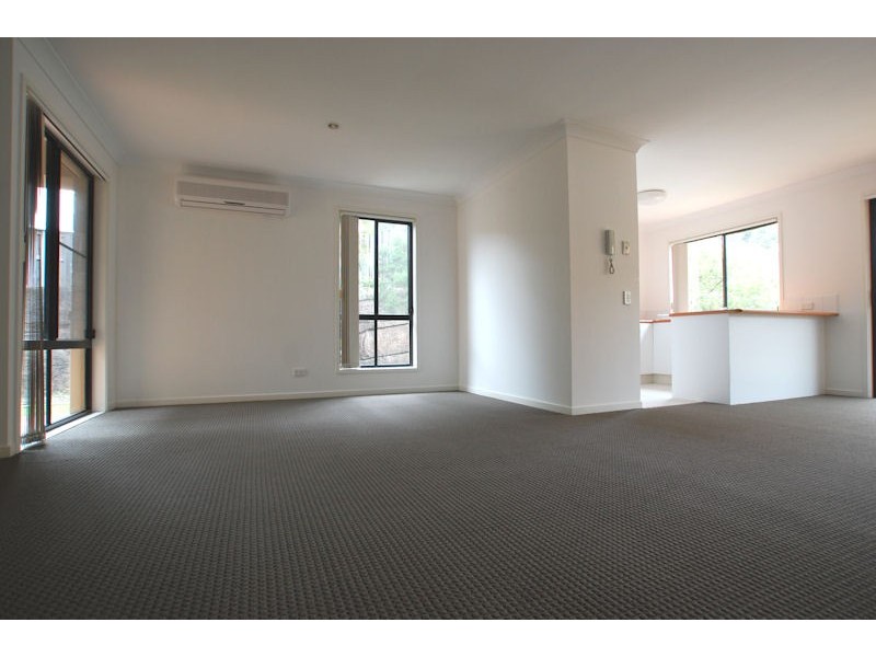 24 Amsonia Court,, Arundel QLD 4214