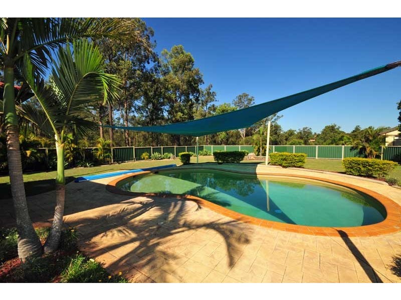 13 Bailey St, Collingwood Park QLD 4301