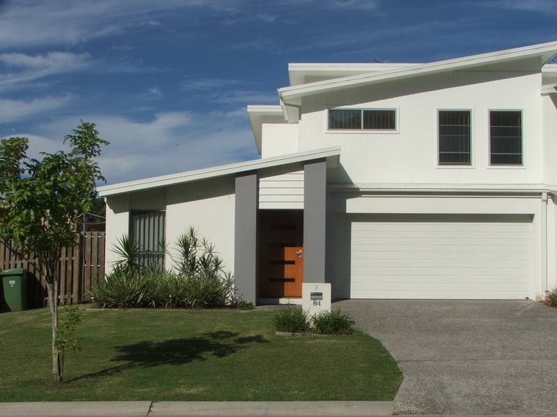 84 Yodelay Street, Varsity Lakes QLD 4227