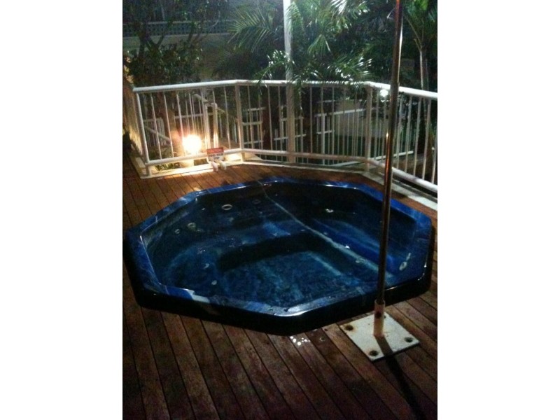 69 FERNY AVE, Surfers Paradise QLD 4217