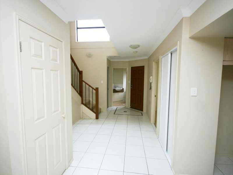 49/19 Santa Barbara Road, Hope Island QLD 4212