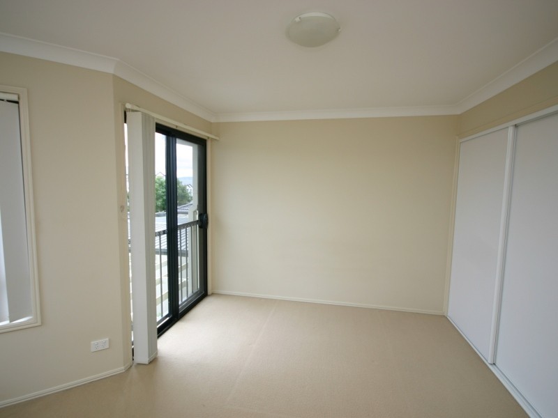 49/19 Santa Barbara Road, Hope Island QLD 4212