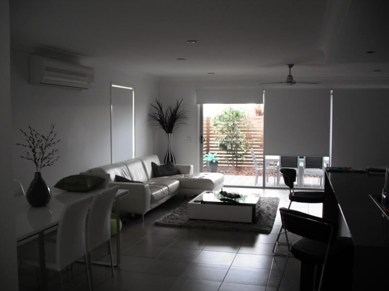 110 Tours Way, Burleigh Waters QLD 4220