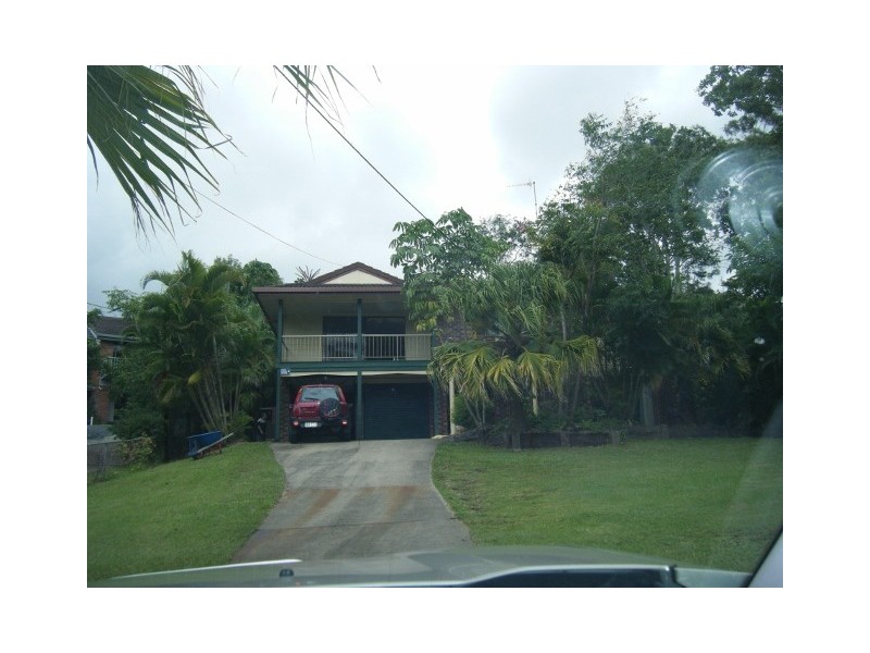 36 Tambourah Street, Benowa QLD 4217