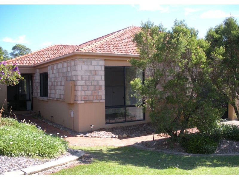 24 Amsonia Court,, Arundel QLD 4214