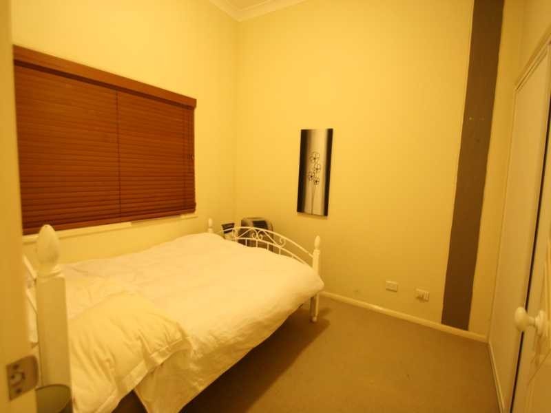 85 Commercial Road, Teneriffe QLD 4005