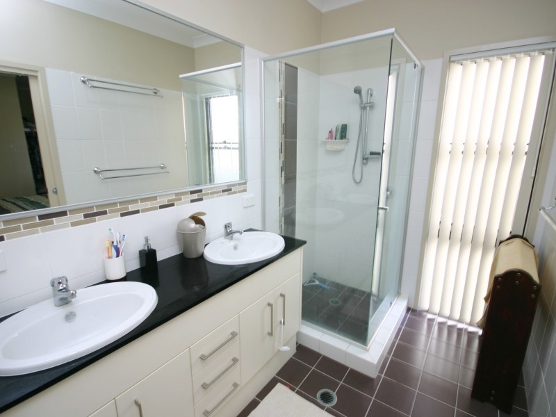 72/19 Santa Barbara Road, Hope Island QLD 4212