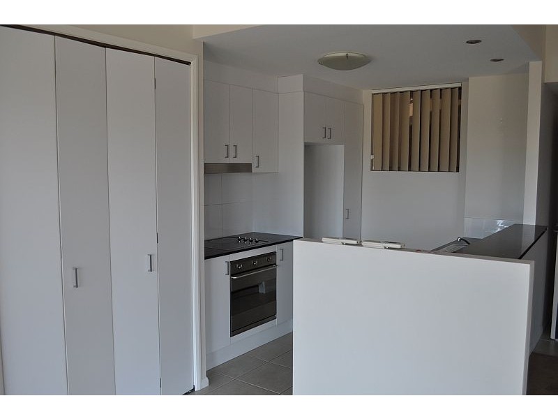 15/1 McNaughton Street, Redcliffe QLD 4020