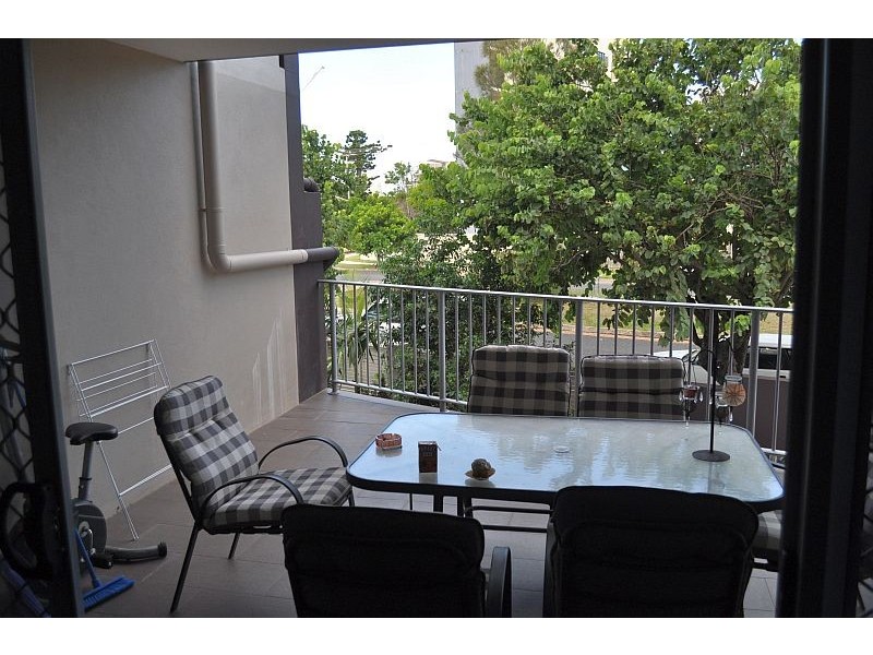 4/65 John Street, Redcliffe QLD 4020