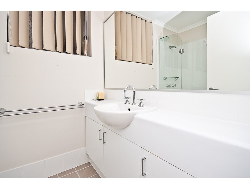 21/1 McNaughton Street, Redcliffe QLD 4020