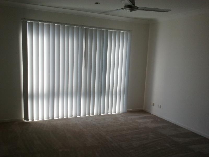 32 Marks Drive, Varsity Lakes QLD 4227