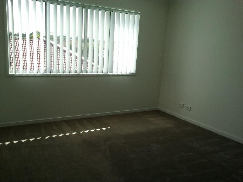 84 Yodelay Street, Varsity Lakes QLD 4227