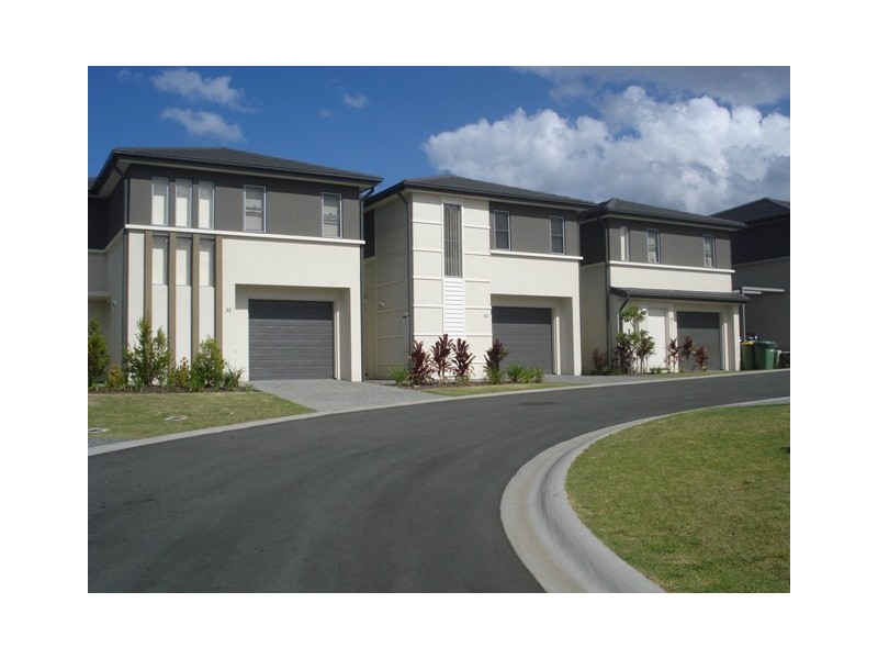 9/1 Belongil Street, Pacific Pines QLD 4211