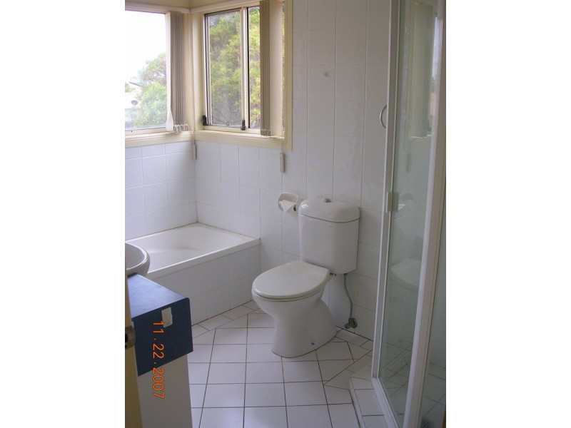 34 Albicore Street, Mermaid Waters QLD 4218