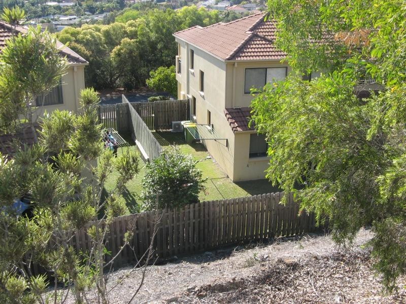 1 Hervey St, Pacific Pines QLD 4211