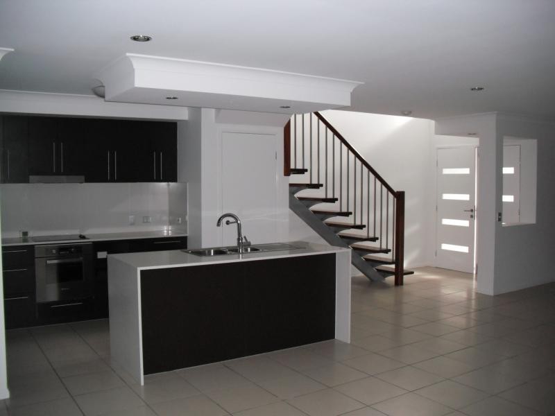 110 Tours Way, Burleigh Waters QLD 4220