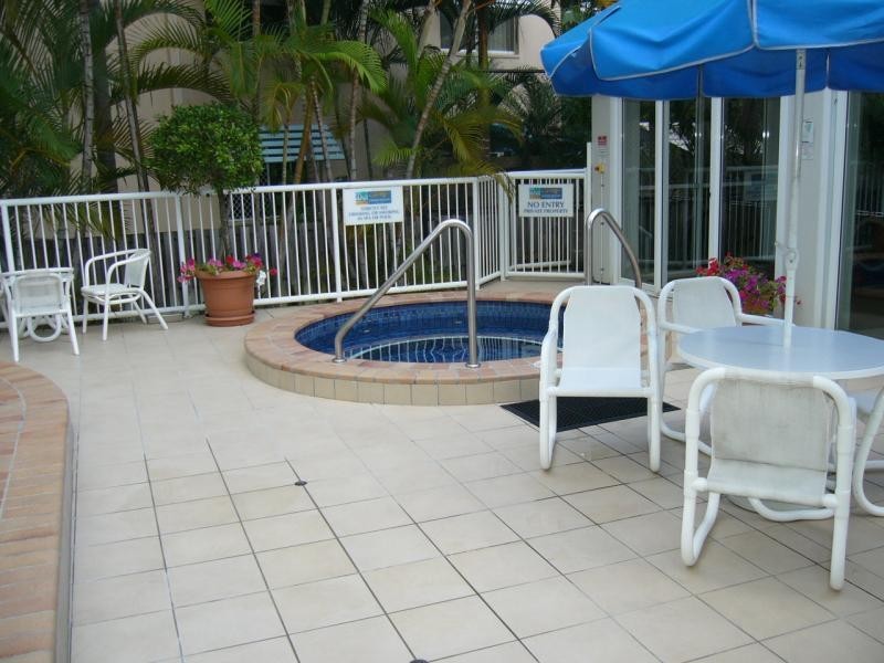 210 Surf Pde, Broadbeach QLD 4218