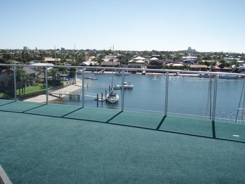 11 Nicklin Way, Minyama QLD 4575