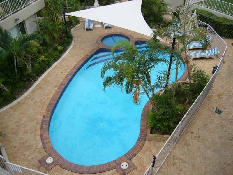 10/18 Tallebudgeraba Creek Rd,, Burleigh Heads QLD 4220