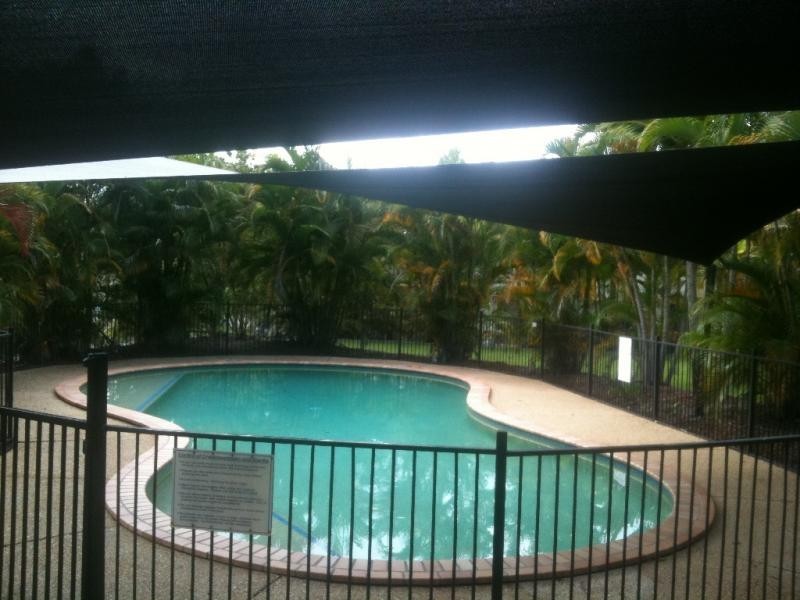 8/3 Arundel Drive,, Arundel QLD 4214