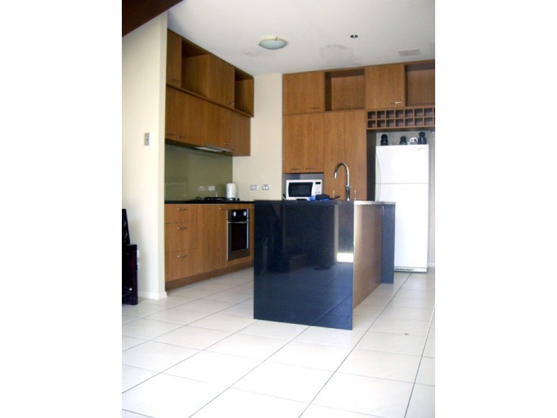 14/7 Elliott St, Surfers Paradise QLD 4217