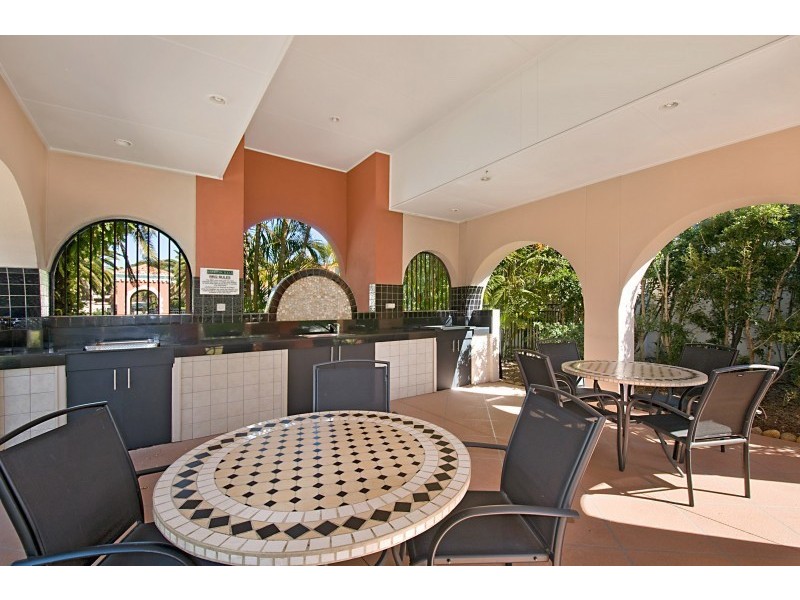 14/7 Elliott St, Surfers Paradise QLD 4217