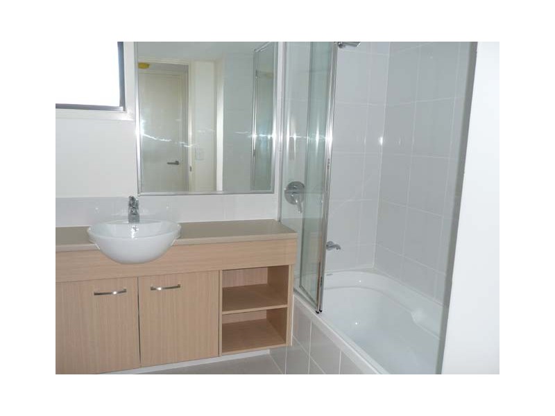 49/10 Grand Parade, Kawana Island QLD 4575