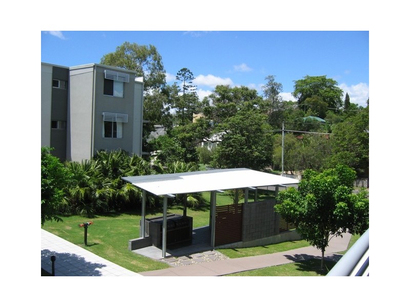 73/2 Campbell St, Toowong QLD 4066