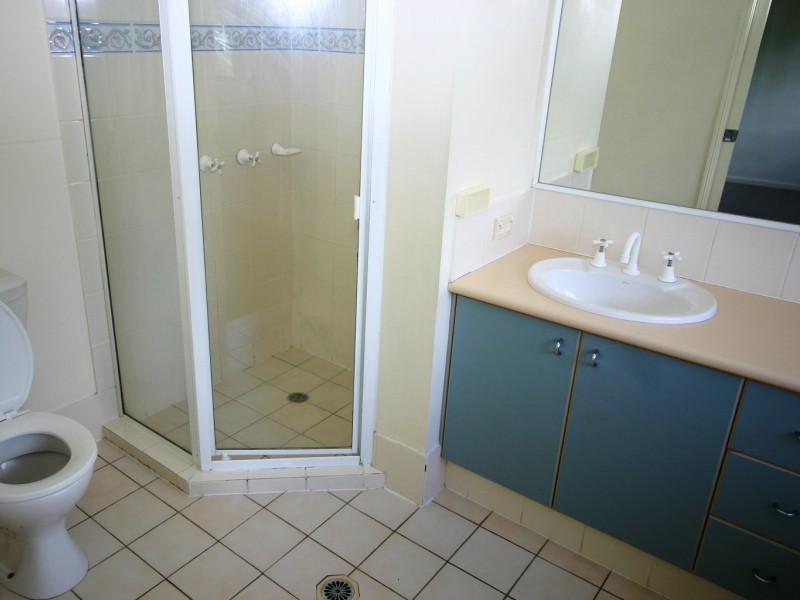 26/19 Santa Barbara Road, Hope Island QLD 4212