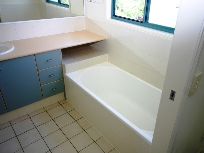 26/19 Santa Barbara Road, Hope Island QLD 4212