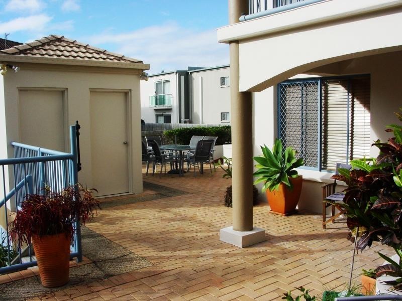 3/103 – 105 Frank Street, Labrador QLD 4215