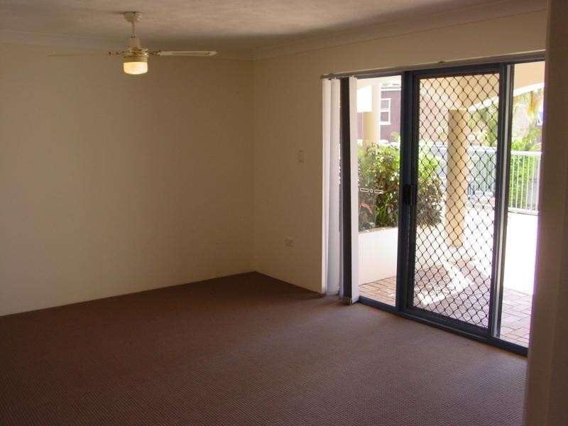 3/103 – 105 Frank Street, Labrador QLD 4215