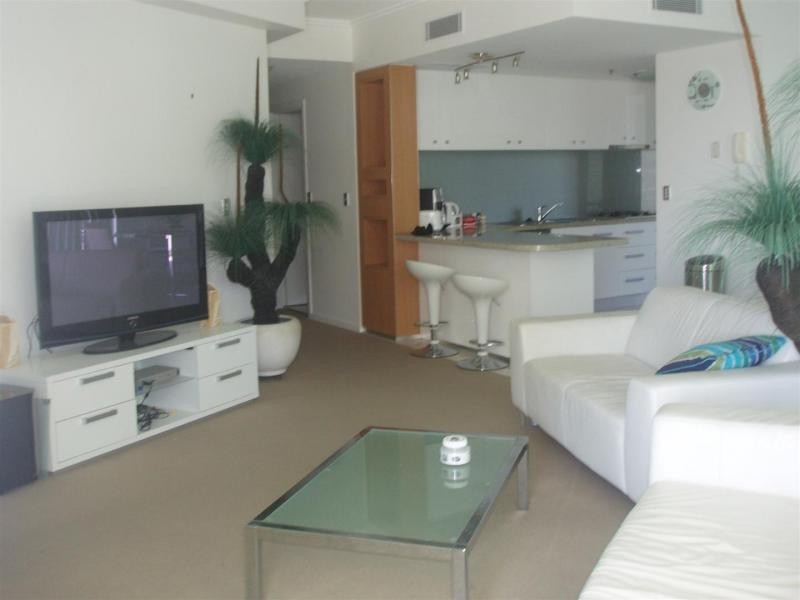 300 Marine Parade, Labrador QLD 4215