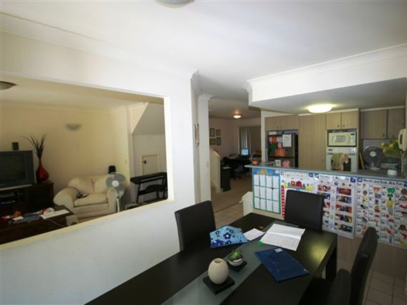 7/19 Santa Barbara Road, Hope Island QLD 4212