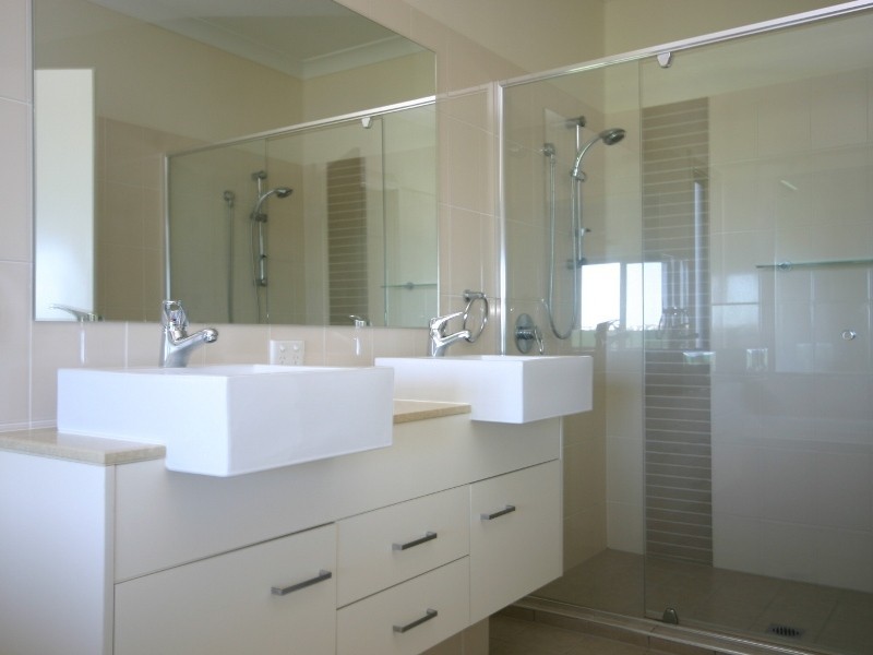 92/19 Santa Barbara Road, Hope Island QLD 4212