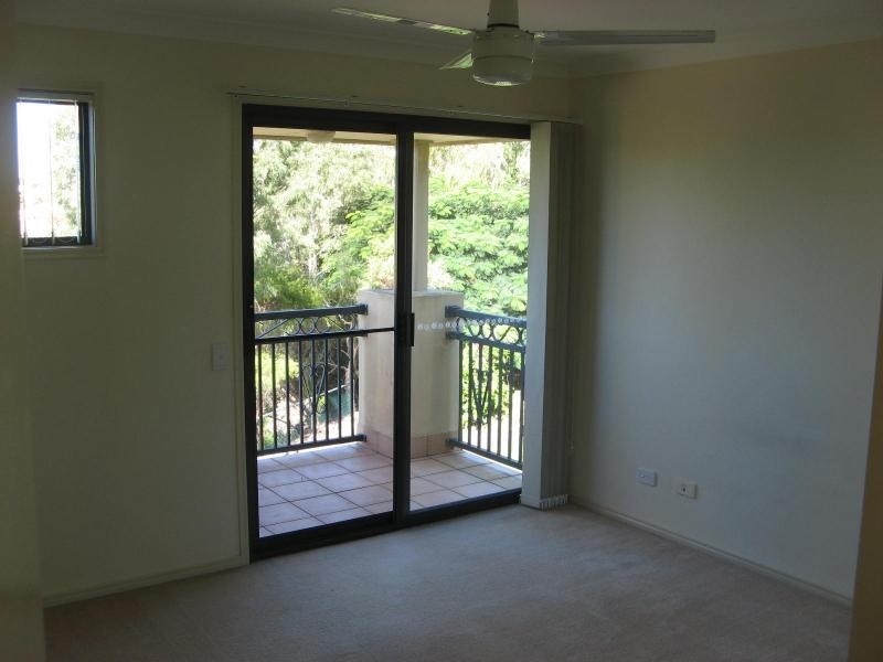 Pacific Pines QLD 4211