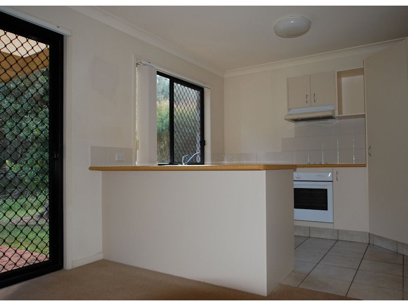 38/24 Amsonia Court,, Arundel QLD 4214