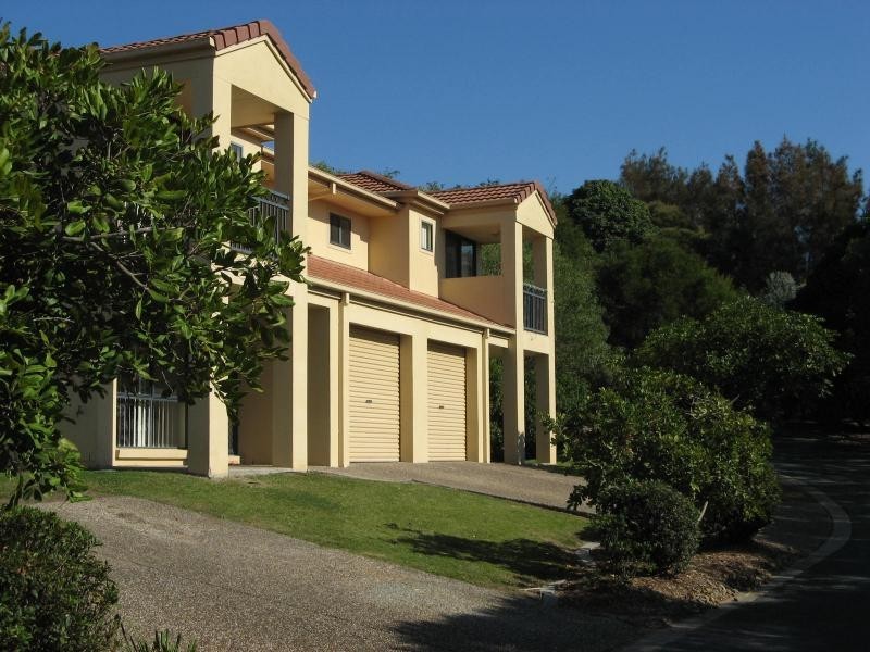 23/1 Hervey St, Pacific Pines QLD 4211