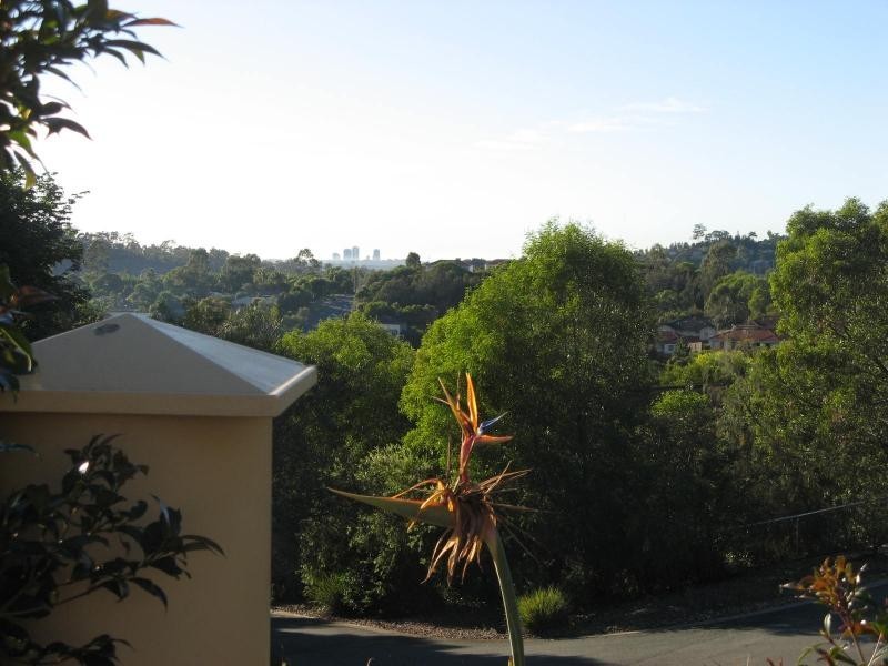23/1 Hervey St, Pacific Pines QLD 4211