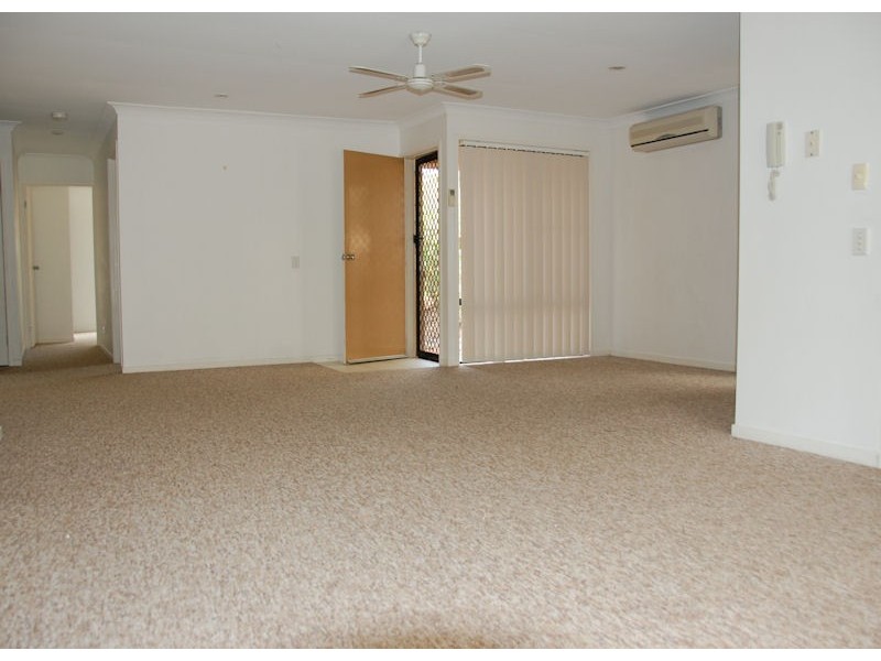 33/24 Amsonia Court,, Arundel QLD 4214