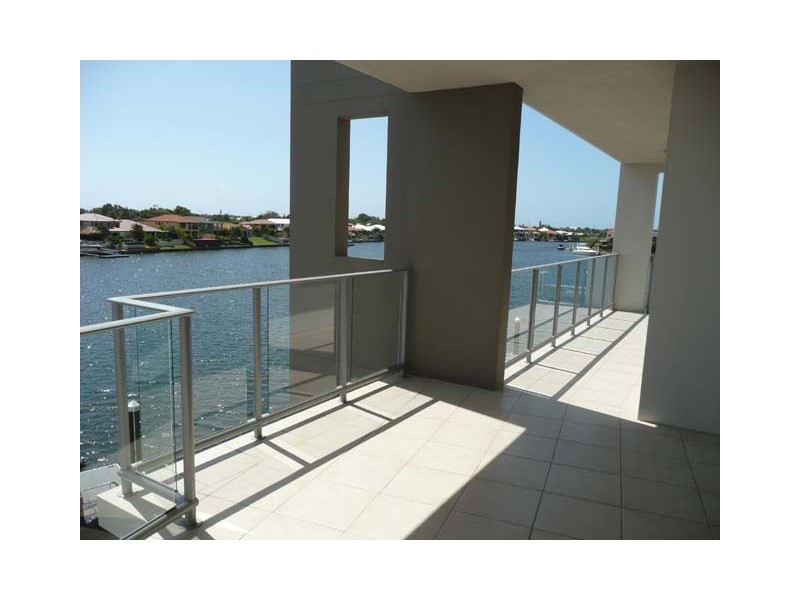 31/7 Grand Parade, Kawana Island QLD 4575