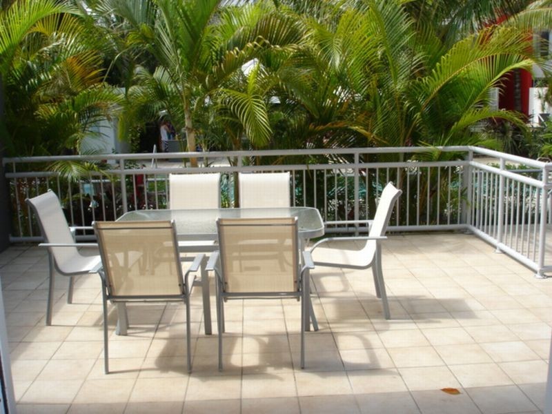 13 – 23 Bright St, Labrador QLD 4215