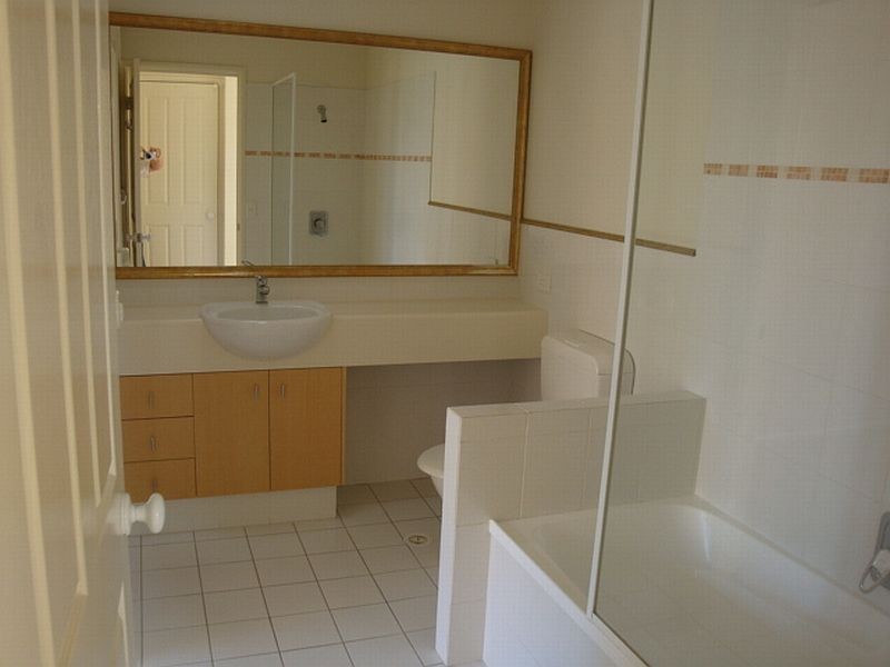 21/480 Christine Avenue, Robina QLD 4226