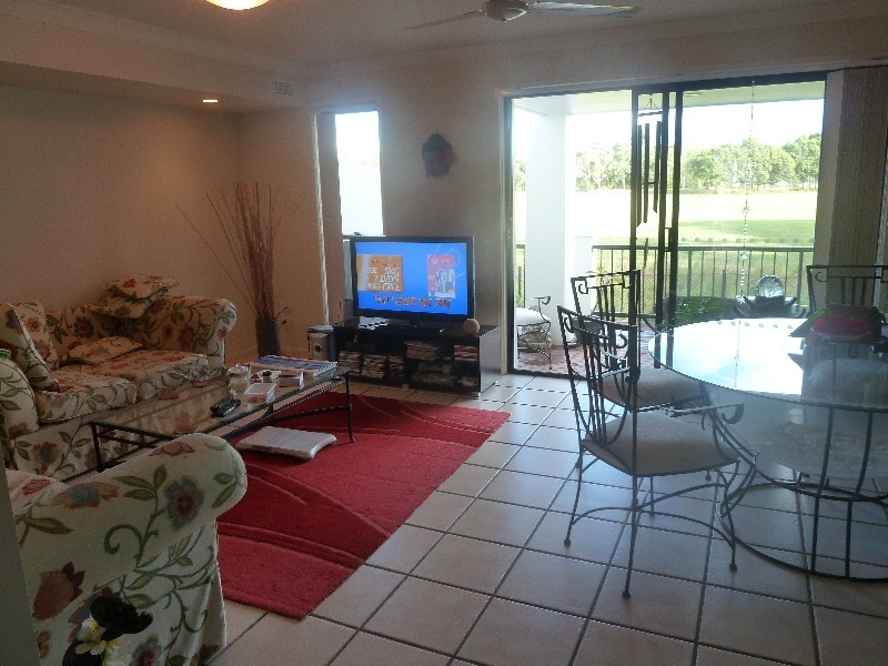 2/22-34 Glenside Drive, Robina QLD 4226