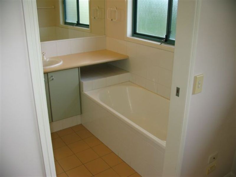 125/19 Santa Barbara Road, Hope Island QLD 4212