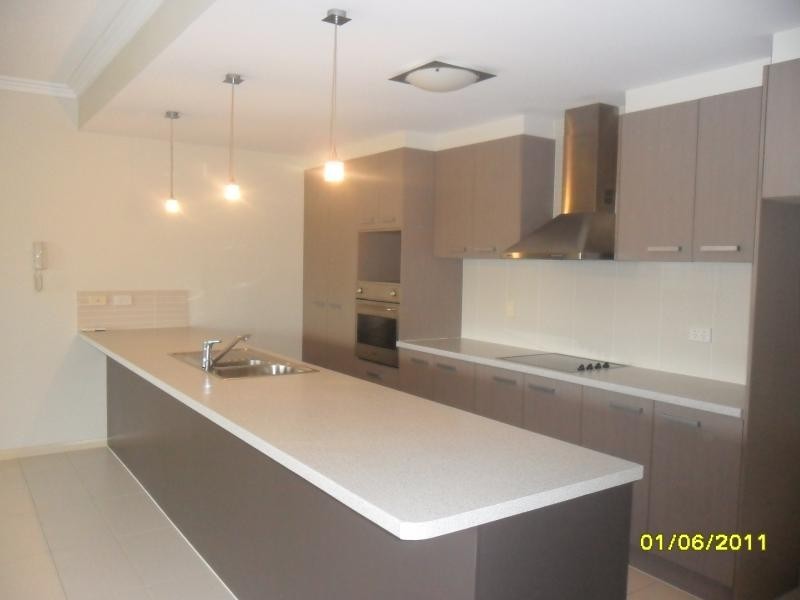 4/26 Sydney Street, Redcliffe QLD 4020