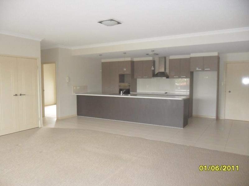 4/26 Sydney Street, Redcliffe QLD 4020