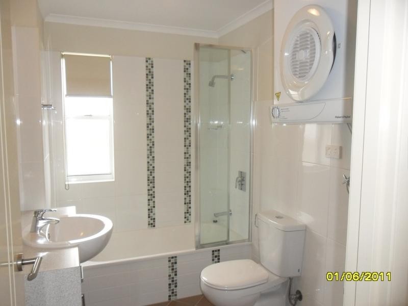 4/26 Sydney Street, Redcliffe QLD 4020