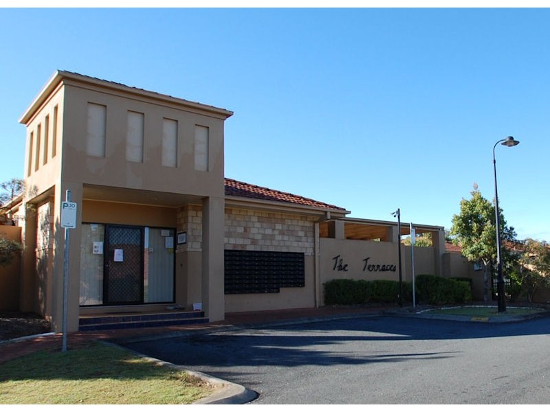 33/24 Amsonia Court,, Arundel QLD 4214