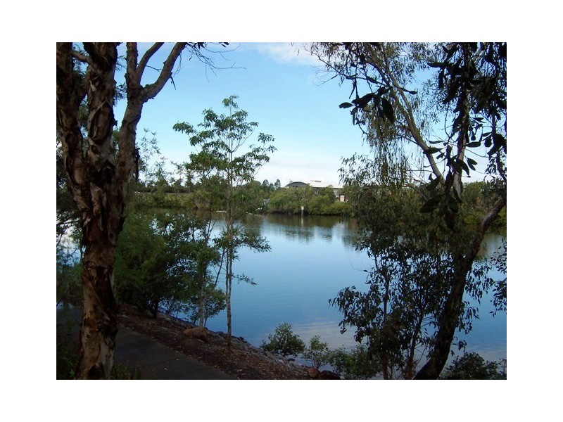 08/4 Koala Town Rd, Upper Coomera QLD 4209